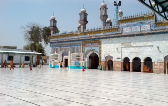 Beautiful-View-Of-Darbar-Hazrat-Sultan-Bahoo