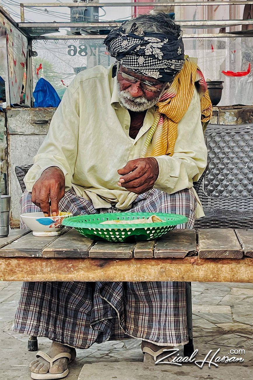 A Meal of Dignity - Dr. Zia-al-Hassan Photography